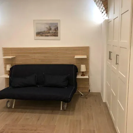 San Lorenzo University Flat-3